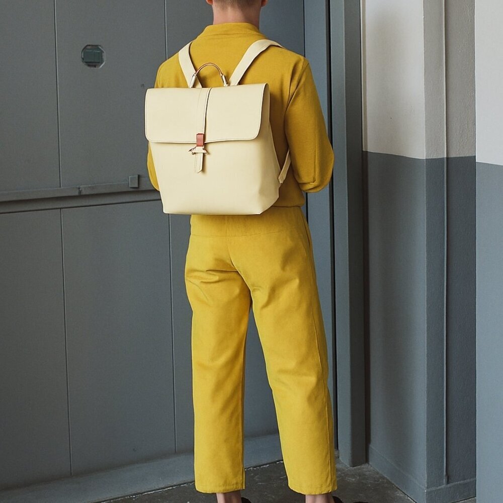 GAG BACKPACK PERA Leather Creamy lemon hue — elegant and versatile